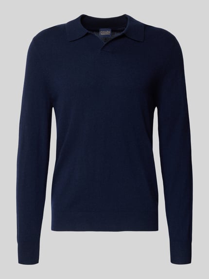 Produktfoto, dunkelblauer Strickpullover mit Polokragen und V-Ausschnitt von Christian Berg Men, Baumwolle, Regular Fit, für Herren