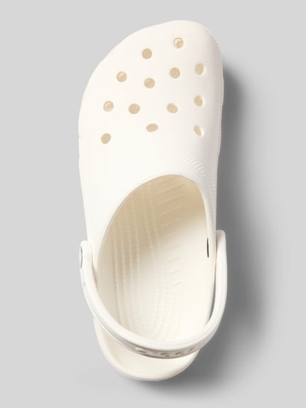 Produktfoto, Clogs mit Label-Detail von Crocs in Weiß, Abgerundete-Spitze, Schlupfform, Verstellbarer Riemen, Absatzhöhe 4 cm bei Größe 39/40