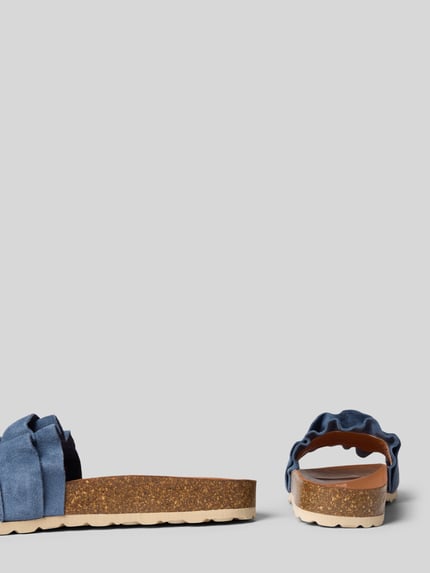 Productfoto, Slipper uit echt leer model 'Rocio' van Verbenas, afgeronde pasvorm, met ruches, profielzool, open hiel, hakhoogte maat 40: 3 cm