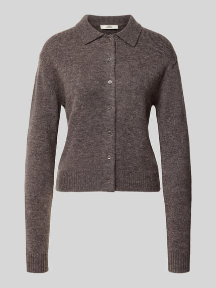 Produktfoto, Strickjacke aus Kaschmir-Mix mit Lanawoll-Anteil Modell 'Gina' von 0039 Italy, braun, Umlegekragen, Knopfleiste, gerippte Abschlüsse
