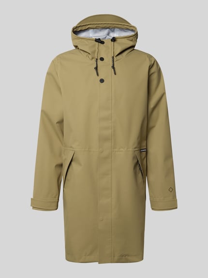Productfoto, regenjack met recht model, capuchon met trekkoord, zij-ritszakken, labeldetail, RAIN EATER van GOFRANCK, zandkleurige stof