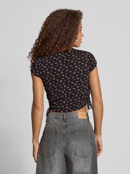 REVIEW Cropped T-Shirt mit Raffungen Black 5