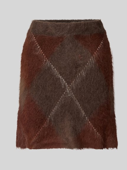 Productfoto, Strickrock mit elastischem Bund Modell 'ARGY' van YAS, Materiaalmix met mohairgehalte, A-lijn, Minirok, bruine en beige ruiten, zachte textuur, Bandwijdte maat S: 39 cm, Totale lengte maat S: 44 cm.