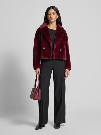 Marc Cain Jacke aus Kunstfell mit Reverskragen Bordeaux 1