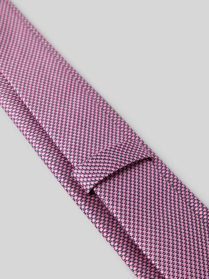 Produktfoto, Krawatte aus reiner Seide von Monti, klassische Passform in Rosa mit feinem Webmuster, Breite 7 cm, strukturierte Oberfläche
