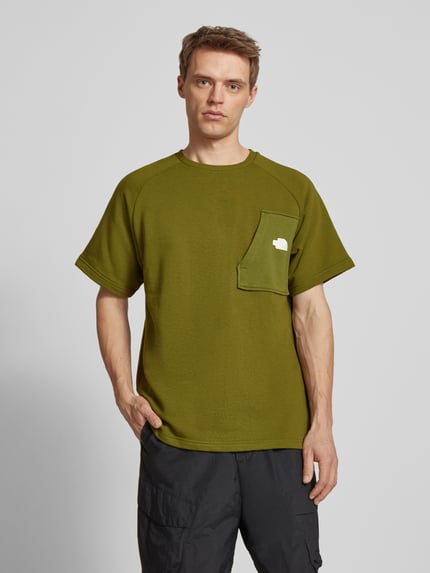 The North Face T-shirt met borstzak, model 'TERRY' Olijfgroen - 4