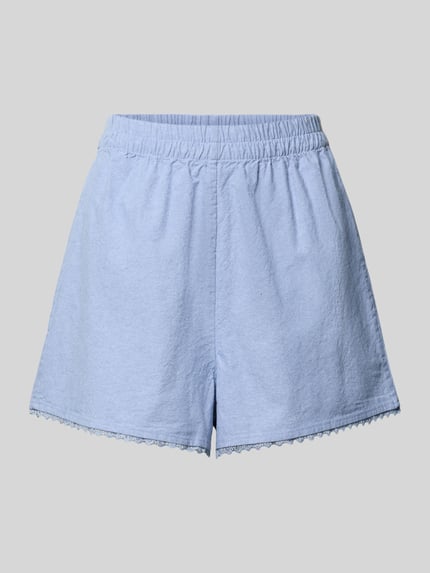 Produktfoto, Regular Fit Shorts mit Spitzenbesatz Modell 'Feoly' von American Vintage, czysta bawełna, krój regular fit, elastyczny pas, szerokość w rozmiarze S: 31 cm, jasnoniebieski kolor, gładka faktura
