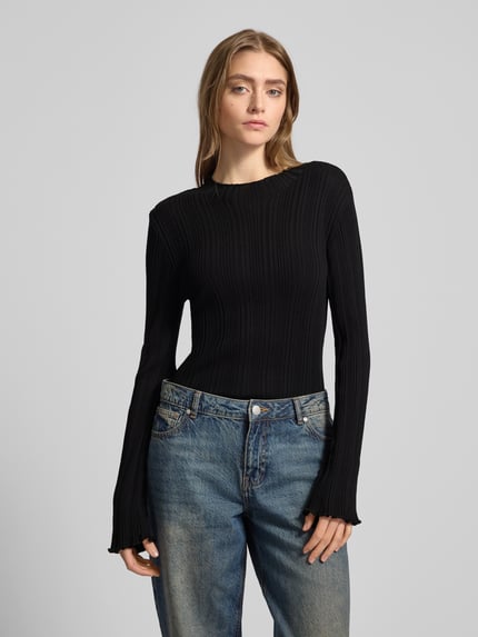 Gina Tricot Sweter z dzianiny z mieszanki wiskozy z falistym wykończeniem Czarny 4