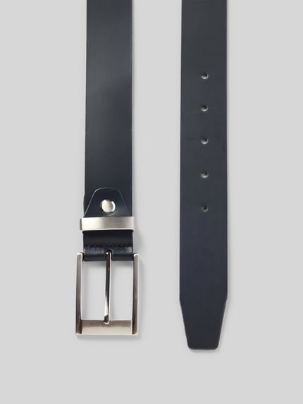 Produktfoto, Glattledergürtel mit Dornschließe von Montego in Schwarz, klassische Form, echtes Leder, glatte Textur, Breite 124 cm