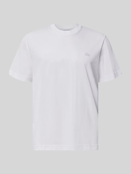 Produktfoto, weißes Regular Fit T-Shirt aus reiner Baumwolle von Lacoste, glatte Oberfläche, Herren T-Shirt von Lacoste