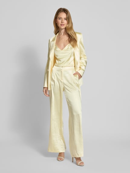 Jake*s Cocktail Cocktailhose aus Satin mit weitem Bein Hellgelb 1
