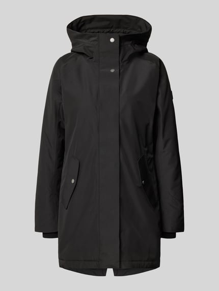 Produktfoto, schwarzer Regular Fit Parka mit Kapuze Modell 'Alana' von Didriksons, glatte Oberfläche, sichtbare Eingrifftaschen, Damen Parka, Rückenlänge 90 cm, Schulterbreite 38 cm, Brustweite 48 cm, Ärmellänge 74 cm