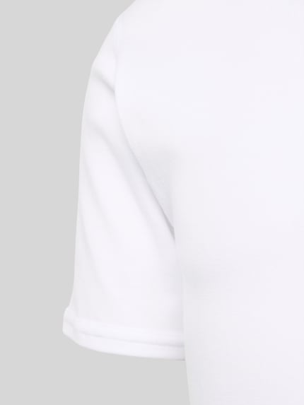 Produktfoto, t-shirt aus Baumwolle mit Rundhalsausschnitt von GÖTZBURG 1889, biała gładka faktura, krój slim fit, męski t-shirt