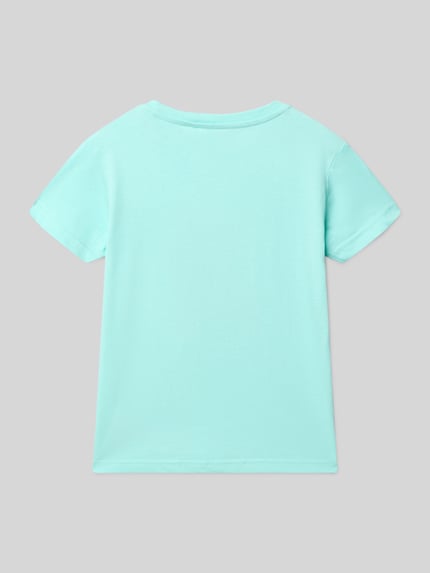 Produktfoto, Regular Fit T-Shirt mit Motiv-Print von Blue Seven, Kinder T-Shirt aus Reine Baumwolle, Rückenlänge 44 cm bei Größe 116, mintfarbenes Shirt vor grauem Hintergrund