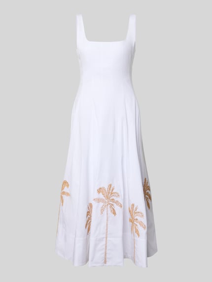 Produktfoto, weißes Damen Midikleid aus Baumwoll-Mix mit Stretch-Anteil, taillierter Schnitt, Karree-Ausschnitt, breite Träger, goldfarbenes Motiv-Stitching, Modell 'Wells' von Staud, Haken- und Reißverschluss hinten, dezente Struktur.