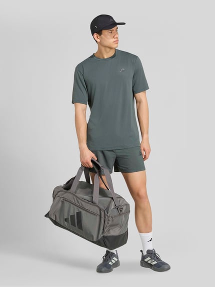 adidas Training Sport-T-Shirt mit Seitenschlitzen Dunkelgruen 4
