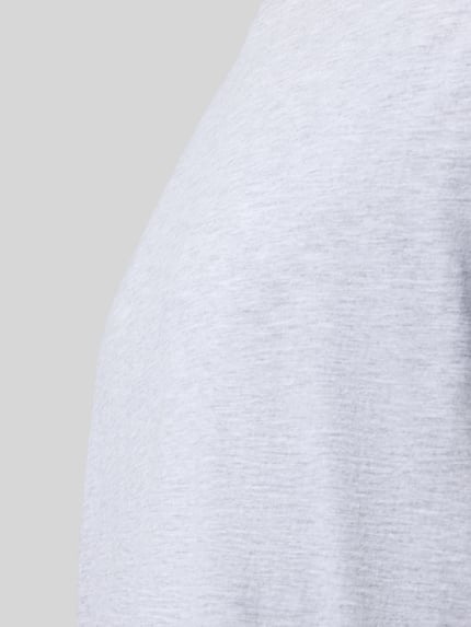 Productfoto, lichtegrijs t-shirt met fijne structuur, puur katoen, regular fit, ronde hals, Set van 2, T-Shirt met Rundhalsausschnitt im 2er-Pack van Götzburg Wäsche.