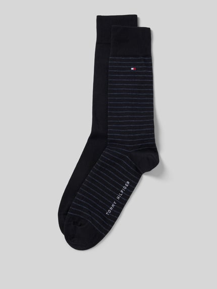 Produktfoto, Socken im 2er-Pack von Tommy Hilfiger aus dunkler Baumwollmischung mit Stretch-Anteil, elastischer Bund, Logo-Stickerei.