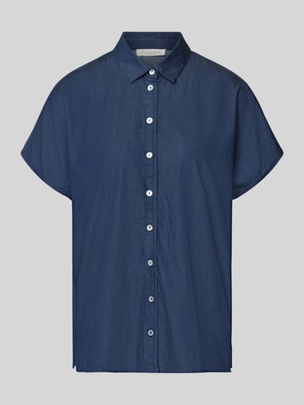 Produktfoto, Relaxed Fit Bluse aus Lyocell-Baumwoll-Mix von Christian Berg Woman, krój relaxed fit, mieszanka lyocellu i bawełny, imitacja denimu, kołnierzyk koszulowy, listwa guzikowa, długość tyłu w rozmiarze 36: 65 cm