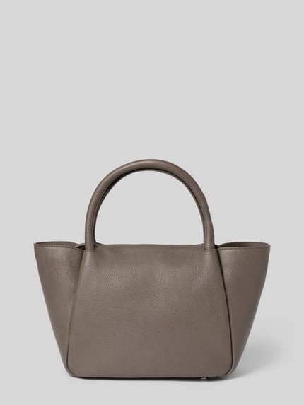 Produktfoto, Handtasche mit Tragehenkel und Schulterriemen von BOGNER in Taupe, genarbte Lederoptik, Modell wallis raja, neutrale Studioaufnahme