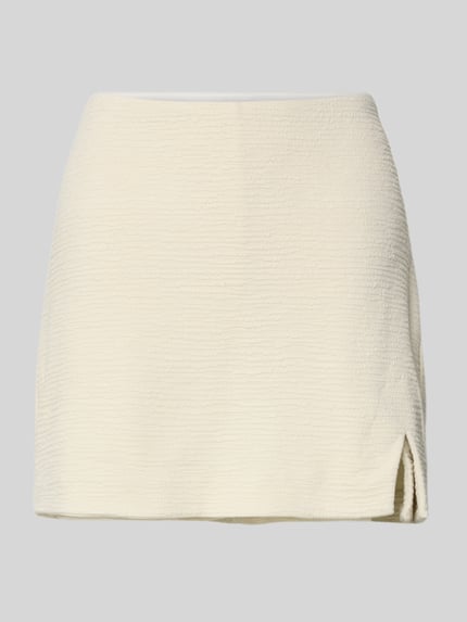 Produktfoto, Skort aus Viskose-Mix mit elastischem Bund von ICHI, Damen Skort, Regular-Fit, Modell KATE LUMINA, Struktur, cremefarben