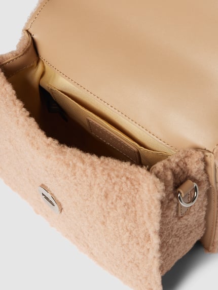 Seidenfelt Handtasche mit Klickverschluss Modell 'Hellvi' Camel 5