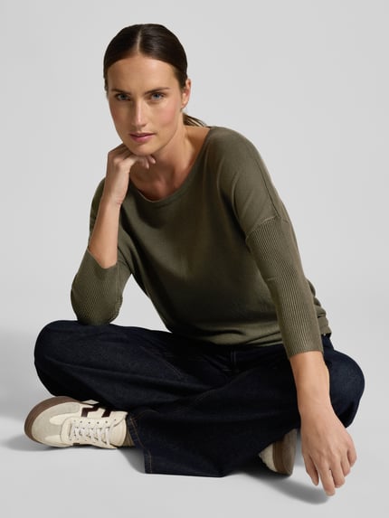 FREE/QUENT Sweter z dzianiny z mieszanki wiskozy z rękawem o dł. 3/4 model ‘JONE’ Oliwkowy 3