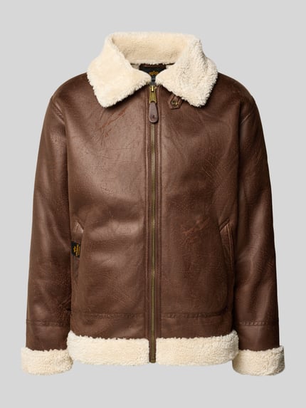 Produktfoto, Relaxed Fit Jacke in Leder-Optik mit Umlegekragen von Alpha Industries, braun, Teddyfutter, Reißverschluss, glatte Struktur