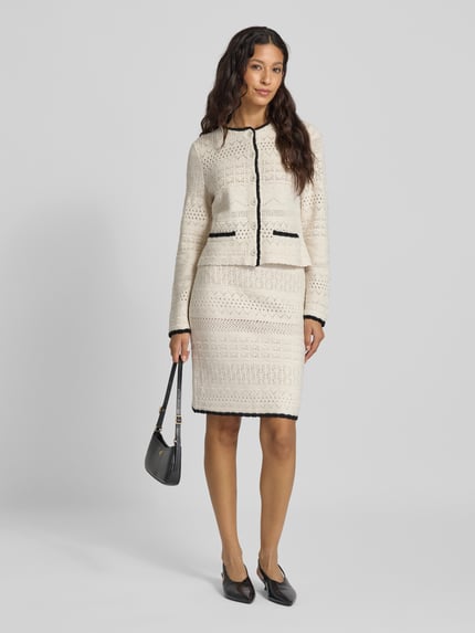 Marc Cain Strickjacke aus Schurwolle mit Lochmuster Beige 1