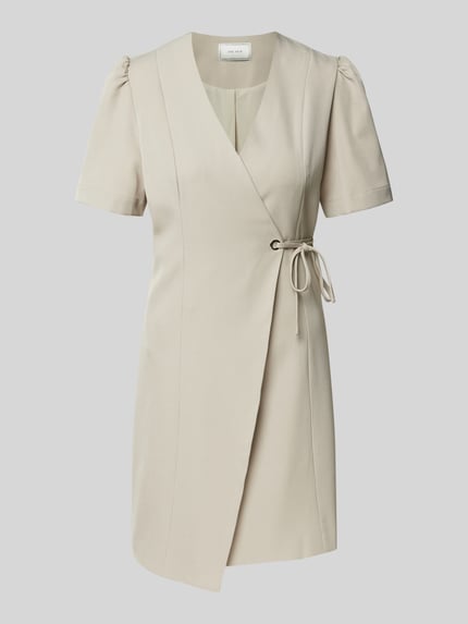 Neo Noir Minikleid mit Schnürverschluss Beige 2