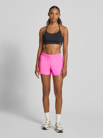 New Balance Shorts mit Label-Print Modell 'ESSENTIAL' Pink 1