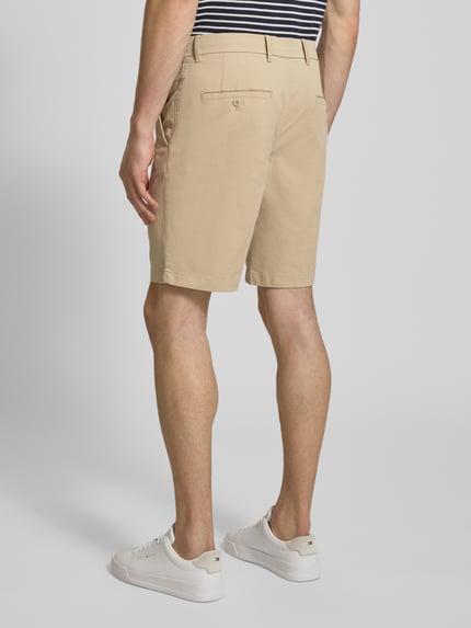 Tommy Hilfiger Bermudy o kroju regular fit z mieszanki bawełny Beżowy 5