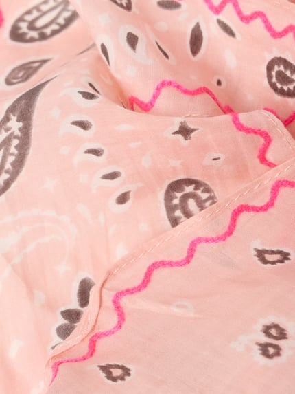Produktfoto, Tuch mit Seide-Anteil und Paisley-Muster Modell 'Rombous' von Codello aus Baumwoll-Mix, rechteckig, Rosa-Töne, feine Webstruktur