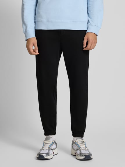 JACK & JONES Spodnie dresowe w kroju regular fit z elastycznym pasem model 'KANE' BLACK 4