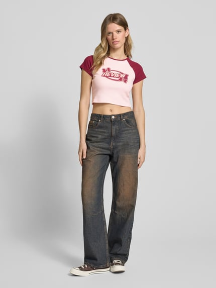 REVIEW Kort T-shirt met labelprint Rosé - 1