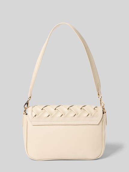 Productfoto, Handtasche met labeldetail en omslag model 'ENNIS' van VALENTINO BAGS, beige, gladde textuur, hoofdvak met ritssluiting, schouderband met karabijnsluiting, binnenvak met ritssluiting, breedte maat 1: 25 cm, lengte maat 1: 16 cm, diepte maat 1: 9 cm, schouderbandlengte maat 1: 122 cm.