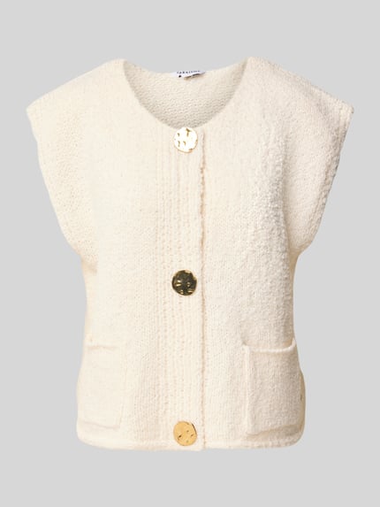 Produktfoto, mouwloos vest met knoopsluiting Model 'Co44sy' van ZABAIONE, Materiaalmix met viscose, regular fit, ronde hals, opgestikte zakken, ruglengte maat S 53 cm, mouwlengte maat S 18 cm, gebroken wit met grof gebreide structuur