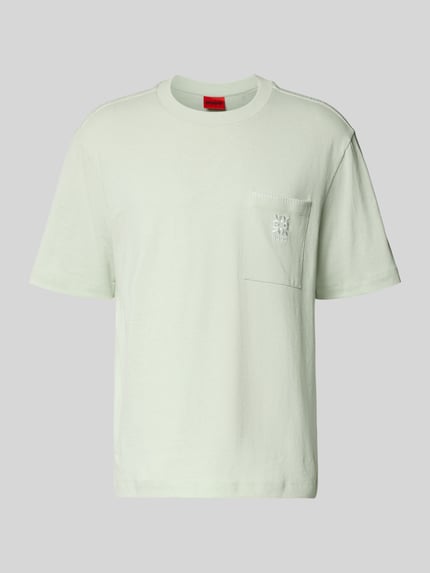 Produktfoto, Regular Fit T-Shirt aus reiner Baumwolle Modell 'DARRO' von HUGO, jednokolorowy, krój regular fit, okrągły dekolt, krótki rękaw, napis z logo, jasny odcień, miękka tekstura dżerseju