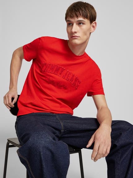 Tommy Jeans T-Shirt mit Label-Stitching Rot 3