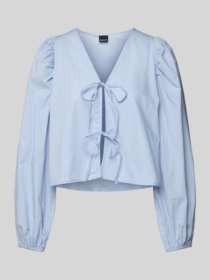 Gina Tricot Cropped Hemdbluse mit Schnürverschluss Hellblau 2