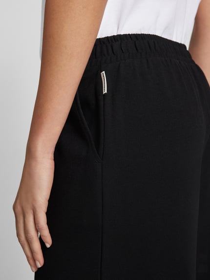 ARMEDANGELS Relaxed Fit Stoffhose mit elastischem Bund Modell 'HIMAARI' Black 3