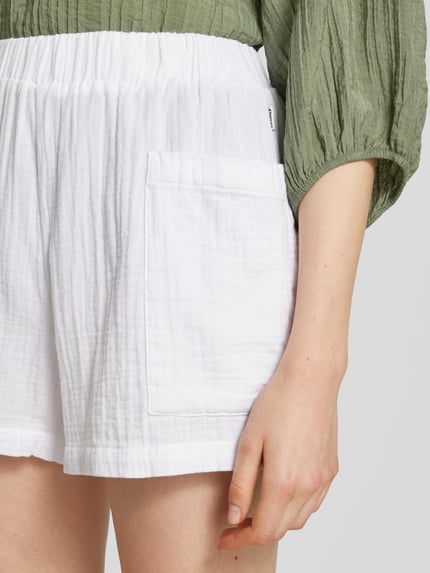 ECOALF Szorty o kroju regular fit z nakładanymi kieszeniami model ‘YERAALF’ Biały 3