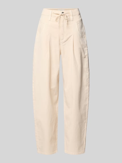 Produktfoto, Barrel Fit Jeans aus Baumwoll-Mix von s.Oliver RED LABEL, Optik: Unifarben in Beige, Passform: Barrel Fit, Ankle-Länge, Gürtelschlaufen, Tunnelzug, Knopf und verdeckter Reißverschluss, seitliche Eingrifftaschen und Gesäßtaschen, Material: Baumwoll-Mix, glatte Textur, breite Form.