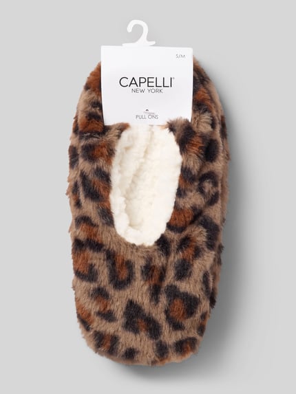 Produktfoto, Kuschelsocken mit Animal-Print und Noppen von CAPELLI NEW YORK, braun-schwarze Flecken, flauschige Textur, Damen Kuschelsocken