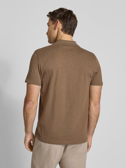 MCNEAL Slim Fit Poloshirt mit V-Ausschnitt Mittelbraun 5