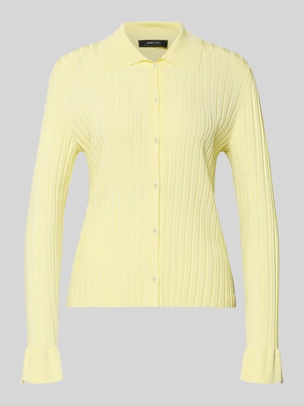 Produktfoto, Strickjacke aus Viskose-Mix mit Umlegekragen von Marc Cain in Hellgelb, Slim Fit, Ripp-Optik, Knopfleiste, lange Ärmel
