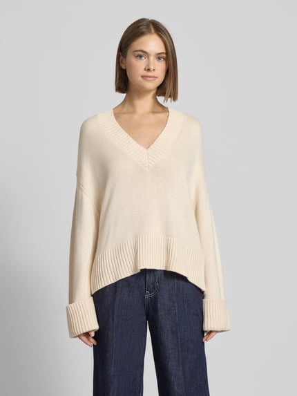 Gina Tricot Sweter z dzianiny o kroju loose fit z dodatkiem wełny Złamany biały 4
