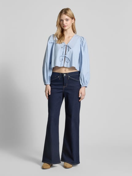 Gina Tricot Cropped Hemdbluse mit Schnürverschluss Hellblau 1