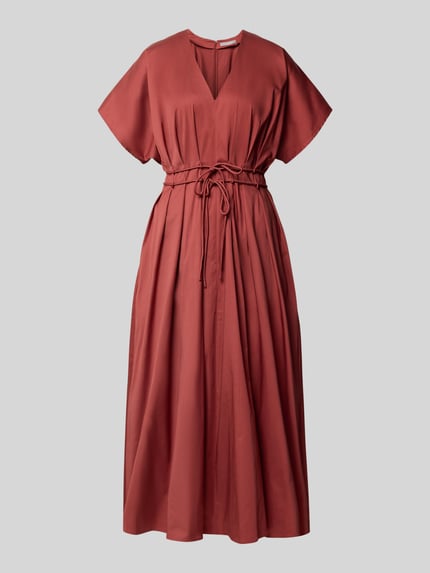 Produktfoto, Cocktailkleid mit V-Ausschnitt und Schnürung von Christian Berg Cocktail aus Baumwoll-Elasthan-Mix in rostrot, A-Linie, Midikleid