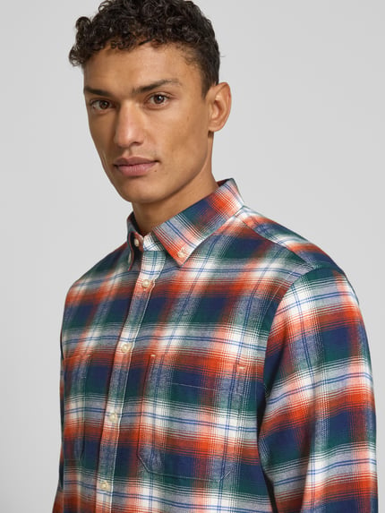 Christian Berg Men Regular Fit Freizeithemd mit Button-Down-Kragen Kupfer 3